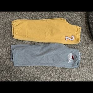 Capri Hollister sweatpants